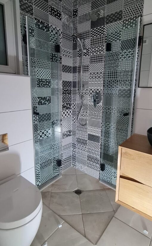 ⁦מקלחון פינתי דגם ינקינטון - גרמושקה⁩ – תמונה ⁦7⁩